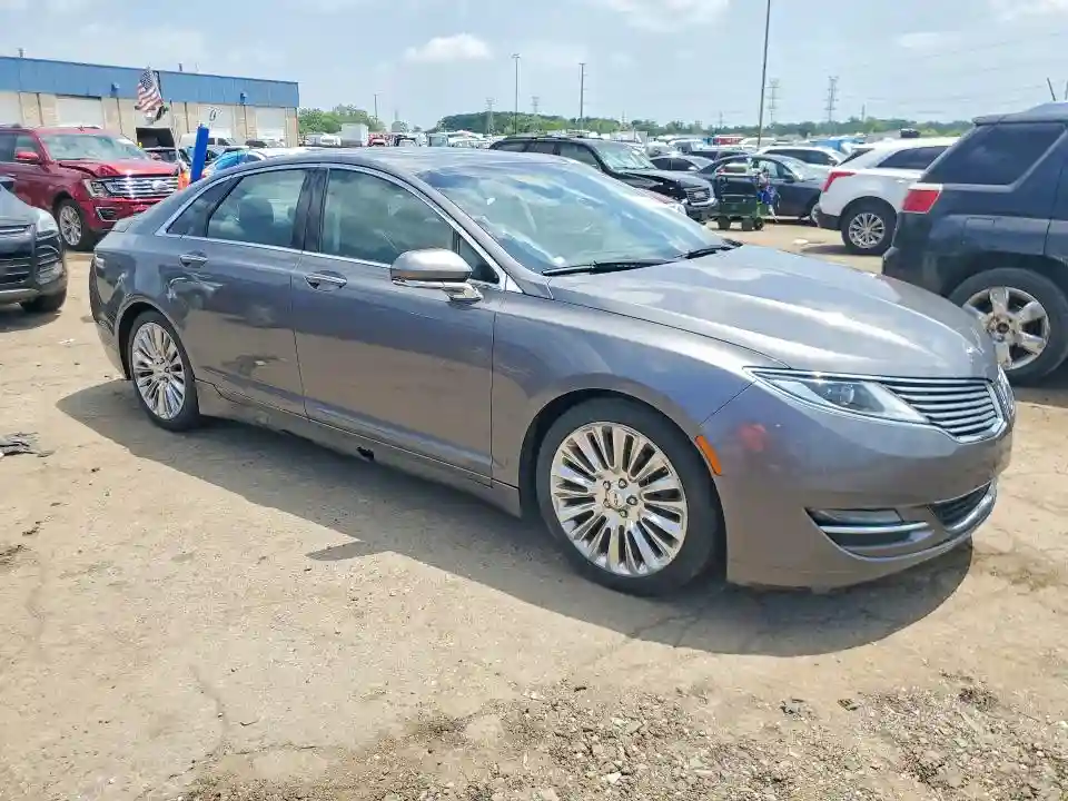 3LN6L2G96ER802881 2014 LINCOLN MKZ-3