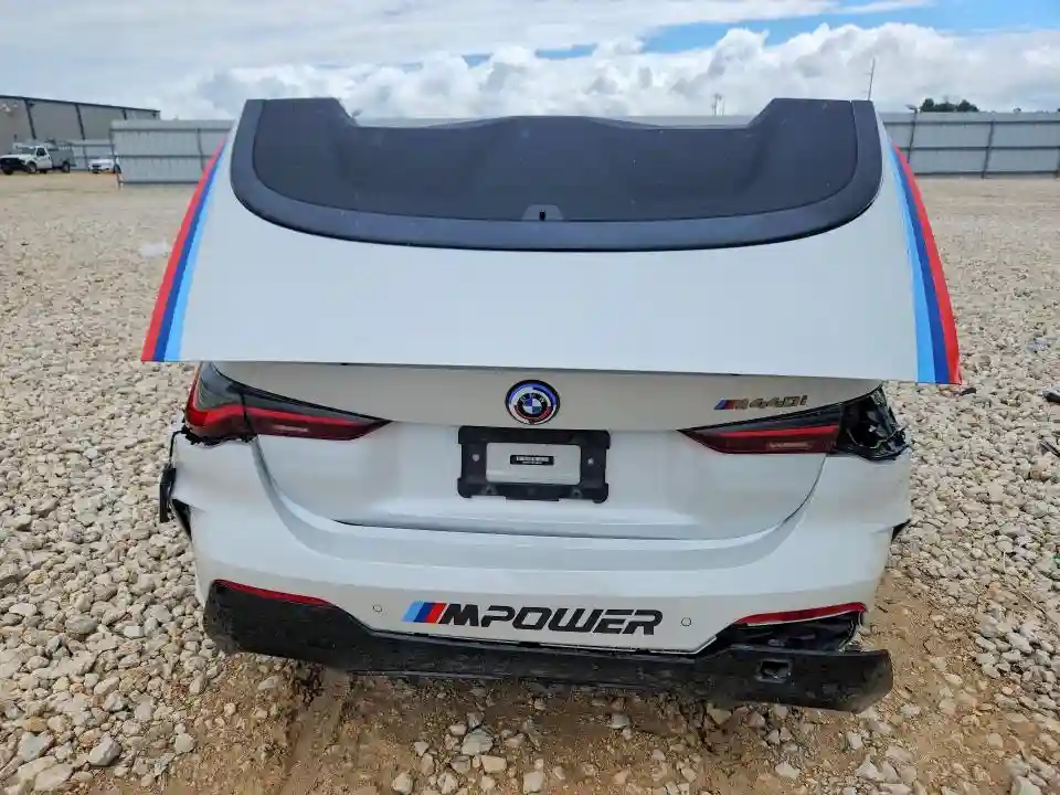 WBA53AT03PCM84587 2023 BMW M4-5