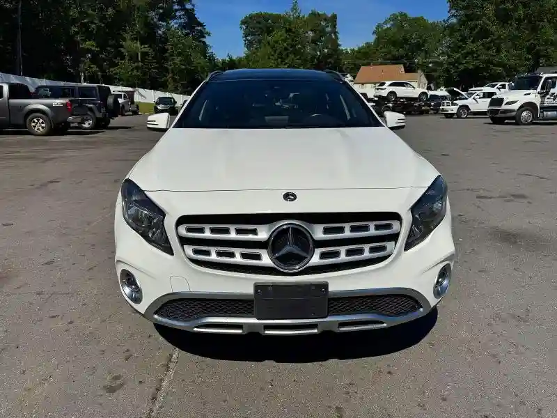WDCTG4GB7JU000217 2018 MERCEDES-BENZ GLA-CLASS-4