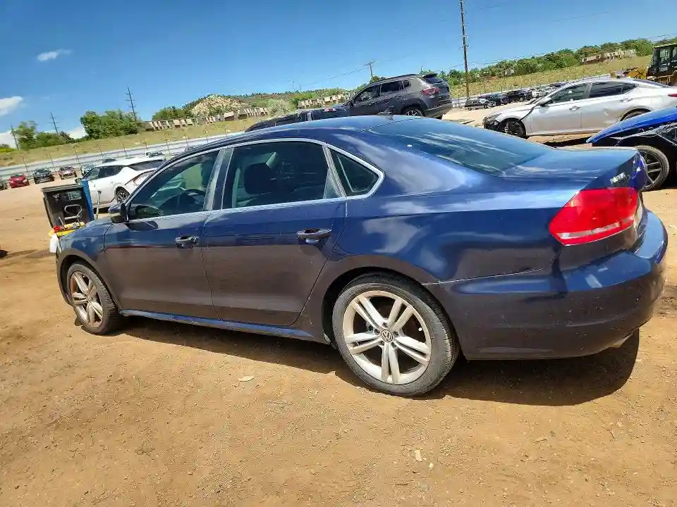 1VWBN7A30EC001941 2014 VOLKSWAGEN PASSAT-1