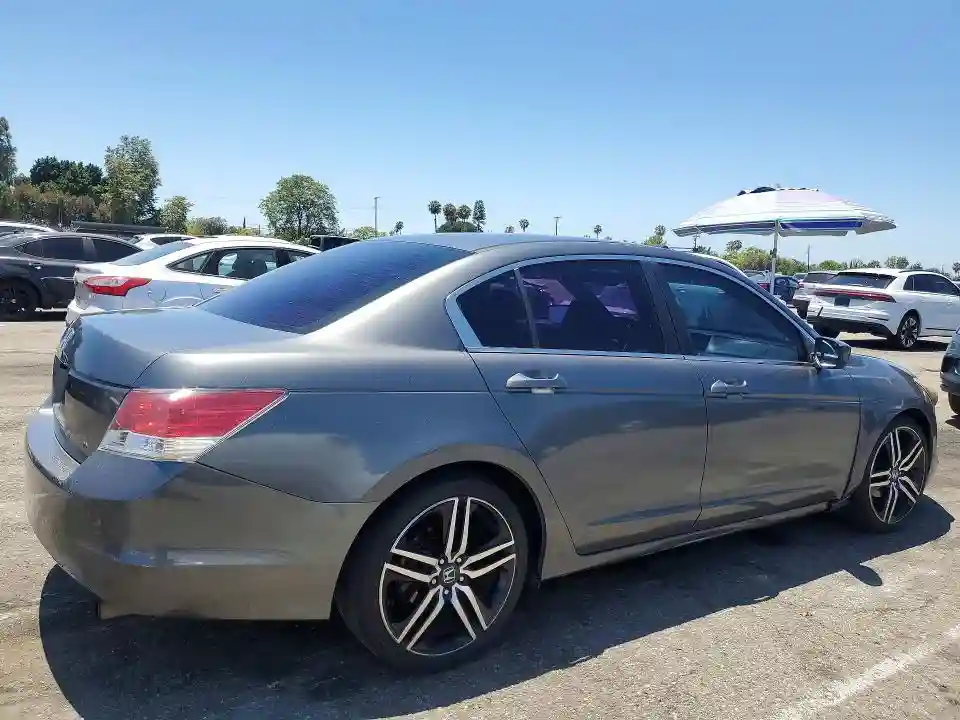 1HGCP2E38AA132489 2010 HONDA ACCORD-2