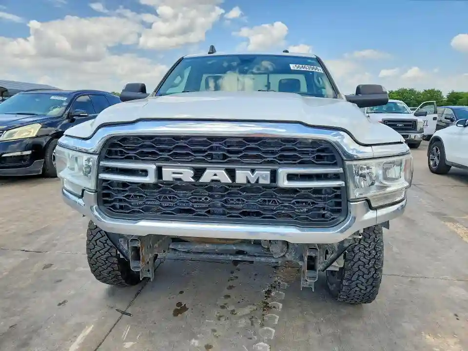 3C6MR5AJ2KG539172 2019 RAM 2500-4