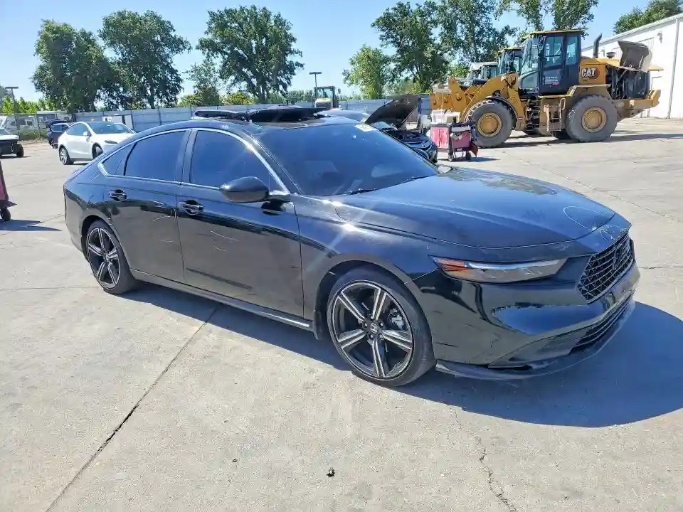 1HGCY2F52SA005316 2025 HONDA ACCORD-3