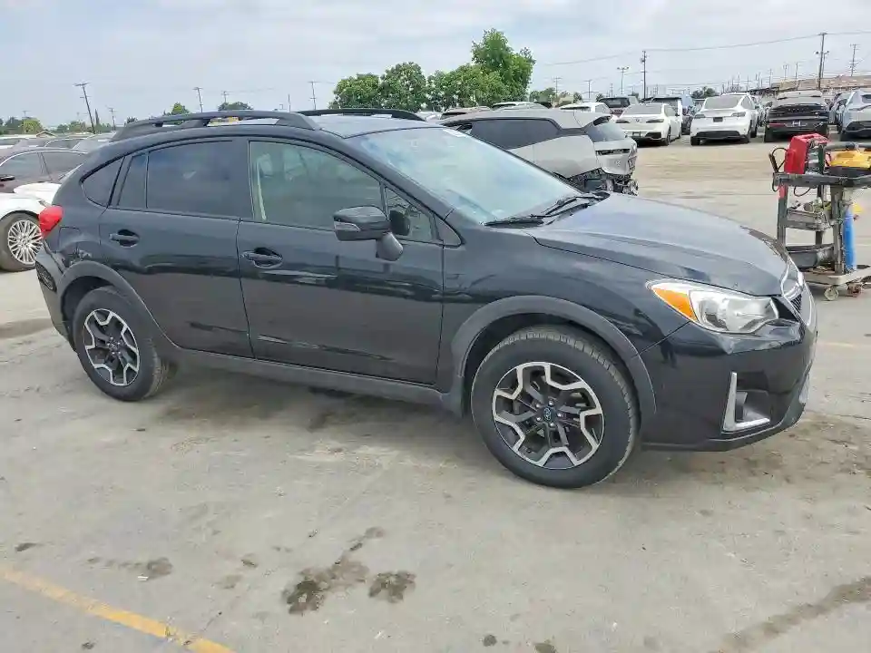 JF2GPANC5HH280872 2017 SUBARU CROSSTREK-3