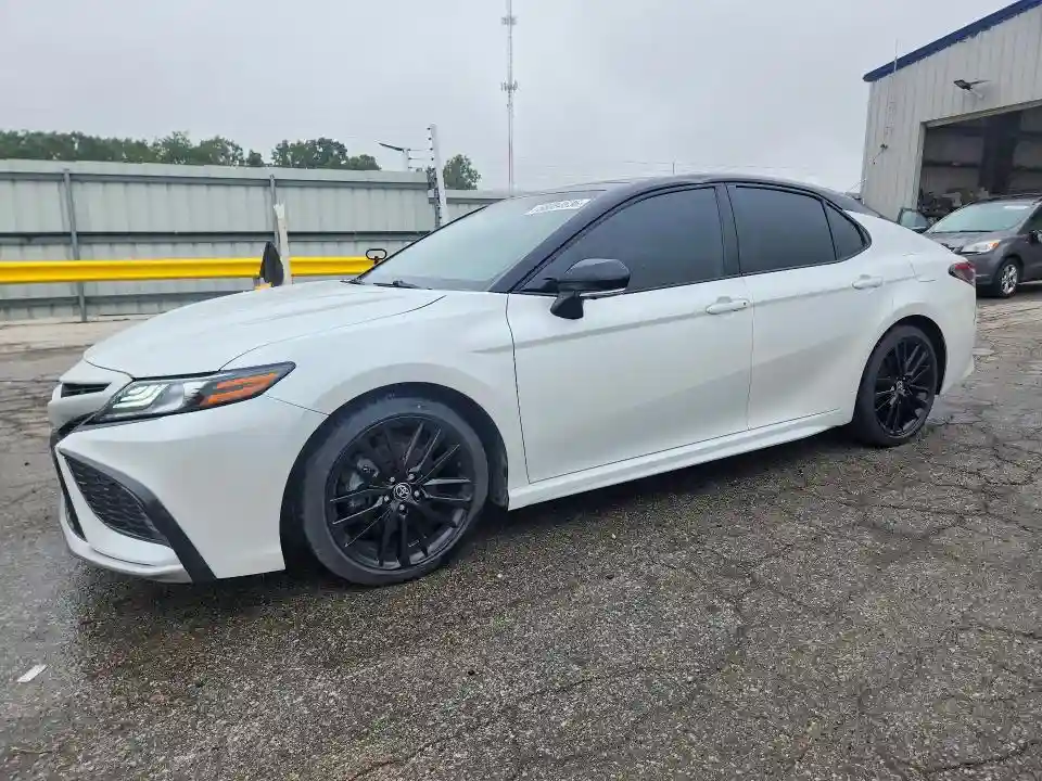 2022 TOYOTA CAMRY