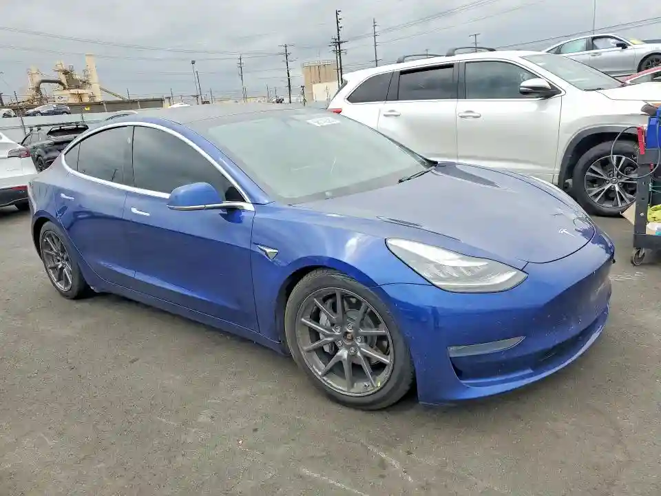 5YJ3E1EB1LF636379 2020 TESLA MODEL 3-3