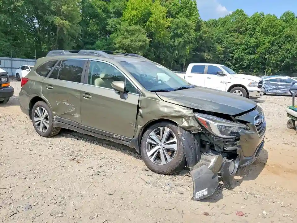 4S4BSENC7J3242010 2018 SUBARU LEGACY-3