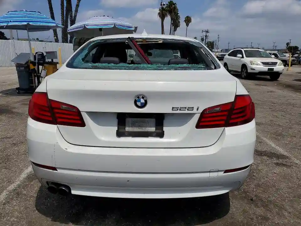 WBAXG5C57DDY31893 2013 BMW 5 SERIES-5