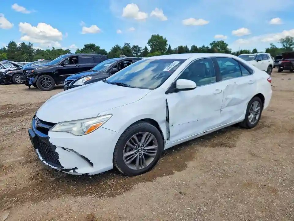 4T1BF1FK0FU034524 2015 TOYOTA CAMRY-0