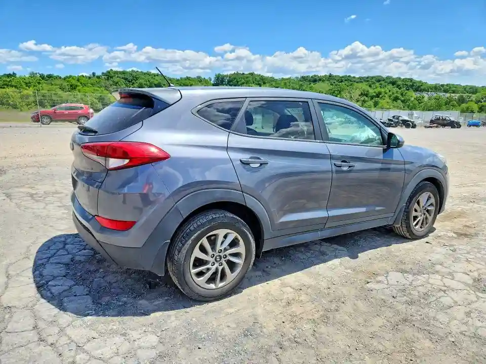 KM8J23A42JU836934 2018 HYUNDAI TUCSON-2