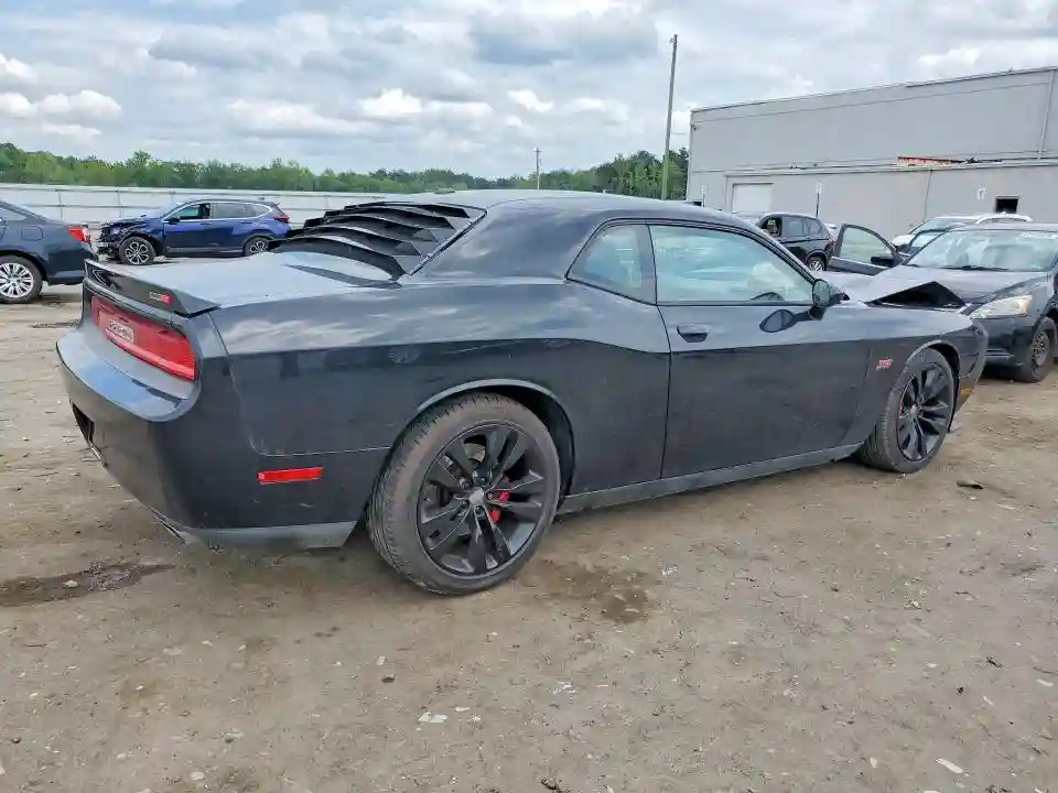 2C3CDYCJ6DH674390 2013 DODGE CHALLENGER-2