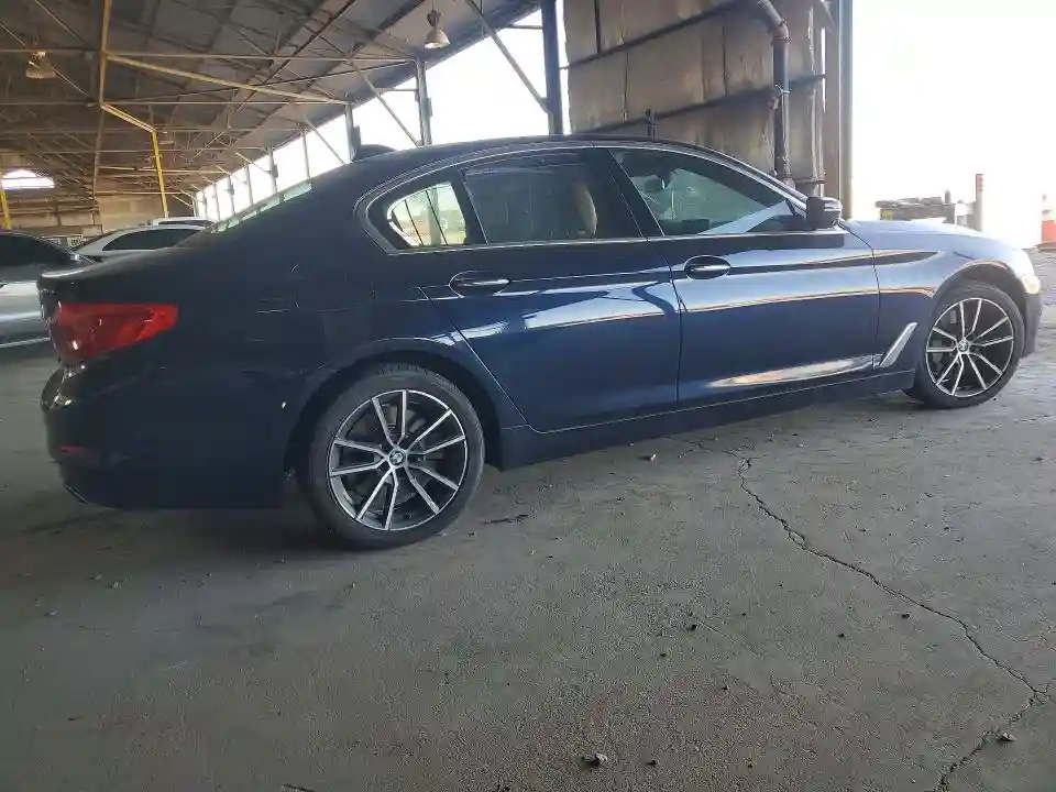 WBAJE7C55JWD49644 2018 BMW 5 SERIES-2