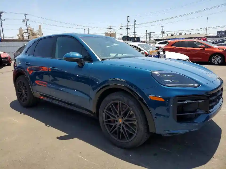 WP1AG2AY3SDA25629 2025 PORSCHE CAYENNE-3