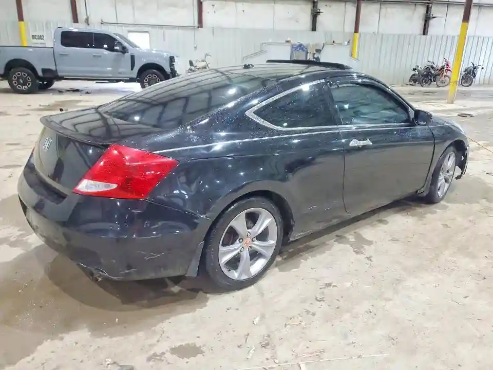 1HGCS2A84CA005810 2012 HONDA ACCORD-2