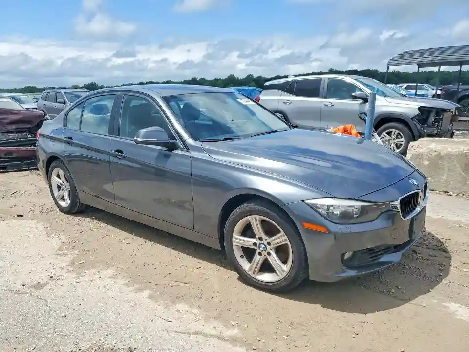 WBA3B3C57EJ977974 2014 BMW 3 SERIES-3