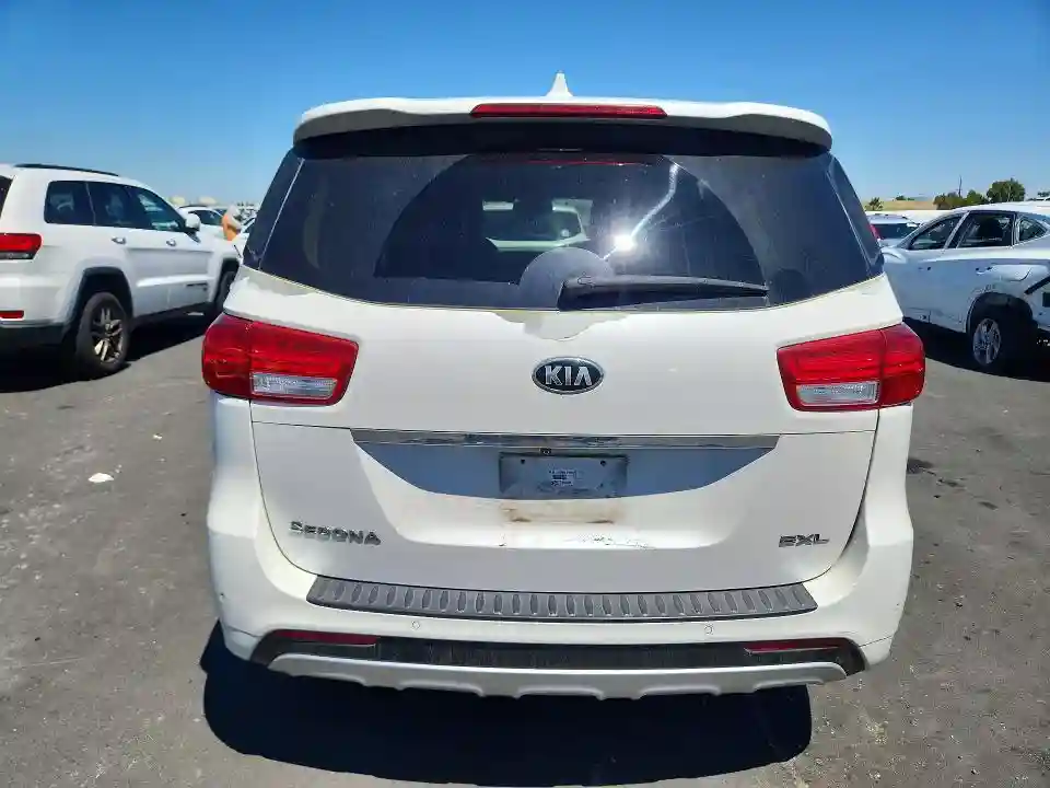 KNDME5C13G6147036 2016 KIA SEDONA-5