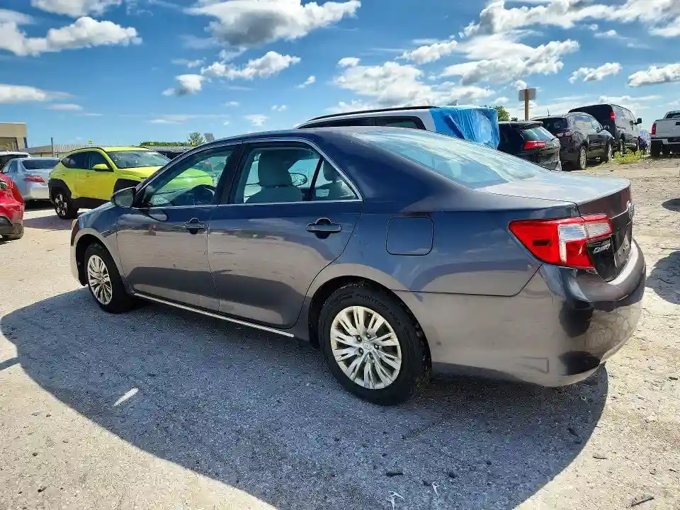 4T4BF1FKXCR199515 2012 TOYOTA CAMRY-1