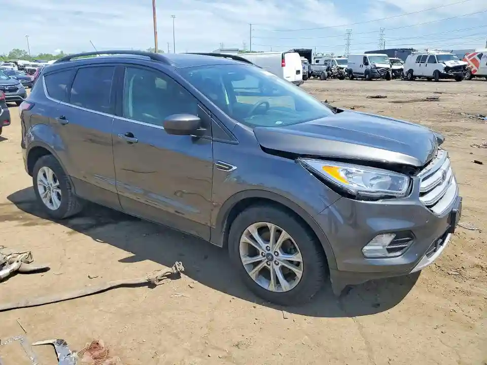 1FMCU0GD8JUC28585 2018 FORD ESCAPE-3