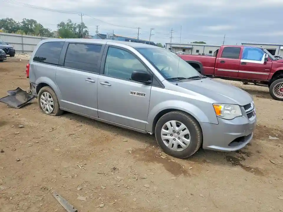 2C4RDGBG7JR209824 2018 DODGE CARAVAN-3