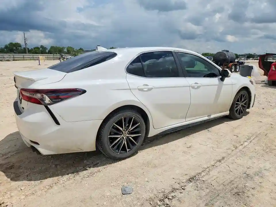 4T1T11AKXNU658193 2022 TOYOTA CAMRY-2
