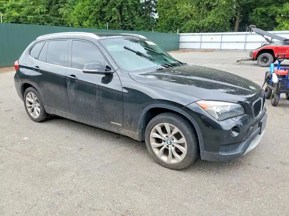 WBAVL1C50DVR91832 2013 BMW X1-3