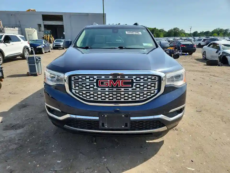 1GKKNXLS0JZ130443 2018 GMC ACADIA DEN-4
