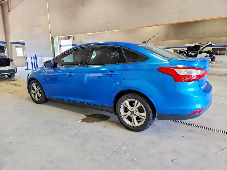 1FAHP3F27CL460399 2012 FORD FOCUS-1