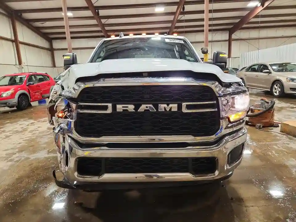 3C6UR5HJ3RG413791 2024 RAM 2500-4