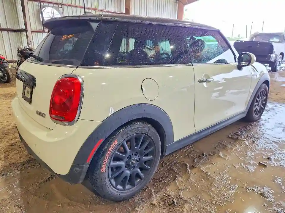 WMWXP5C53J3C65414 2018 MINI COOPER-2