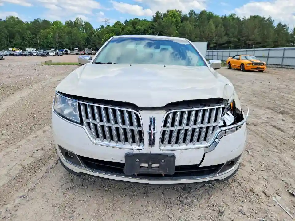 3LNHL2GC6CR824512 2012 LINCOLN MKZ-4