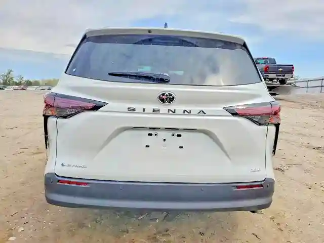 5TDYSKFC2TS251775 2026 TOYOTA SIENNA-5