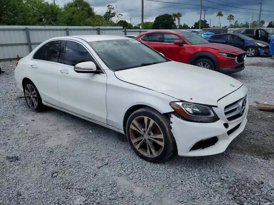 55SWF4KBXGU130974 2016 MERCEDES-BENZ C-CLASS-3