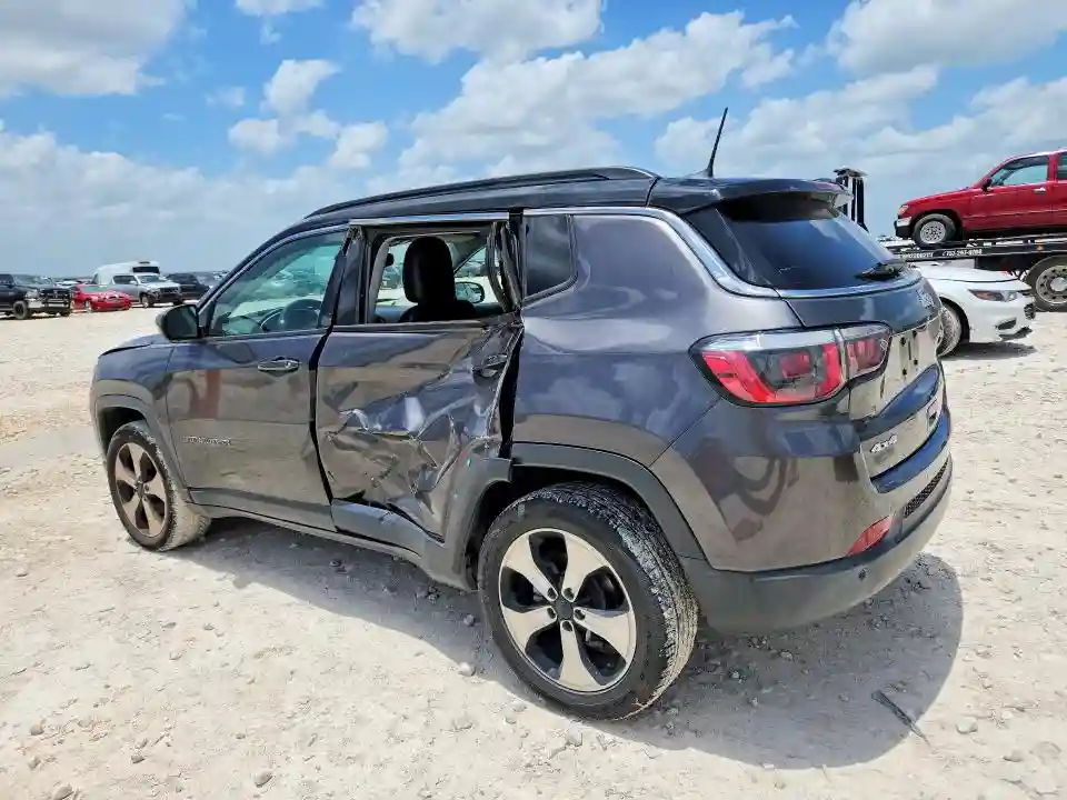 3C4NJDBB0JT201488 2018 JEEP COMPASS-1