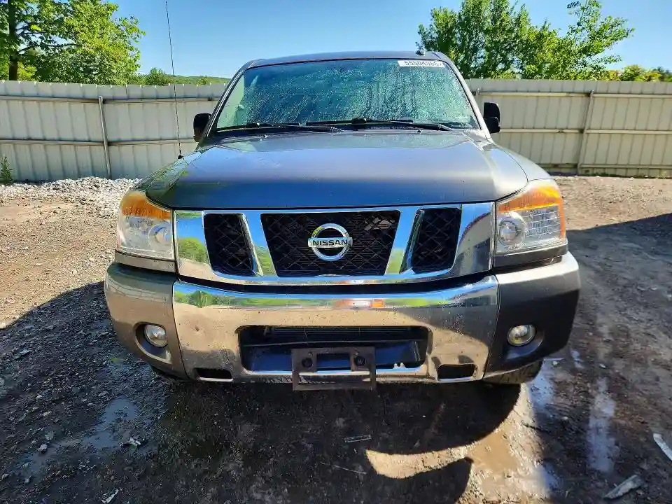 1N6AA0CC1FN501057 2015 NISSAN TITAN-4