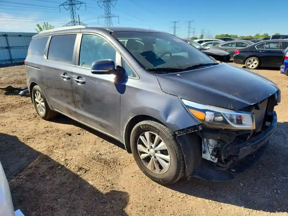 KNDMB5C13H6313226 2017 KIA SEDONA-3