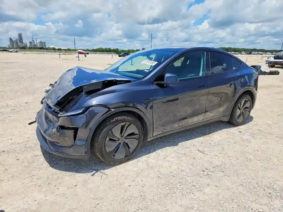 7SAYGDED7TA419311 2026 TESLA MODEL Y-0