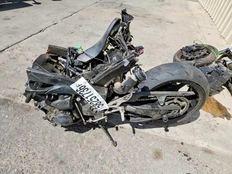 JYARN23E1AA007588 2010 YAMAHA YZF1000-2