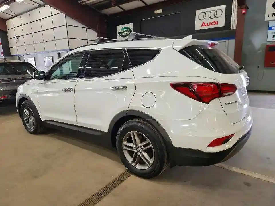 5XYZUDLB1JG556569 2018 HYUNDAI SANTA FE-1