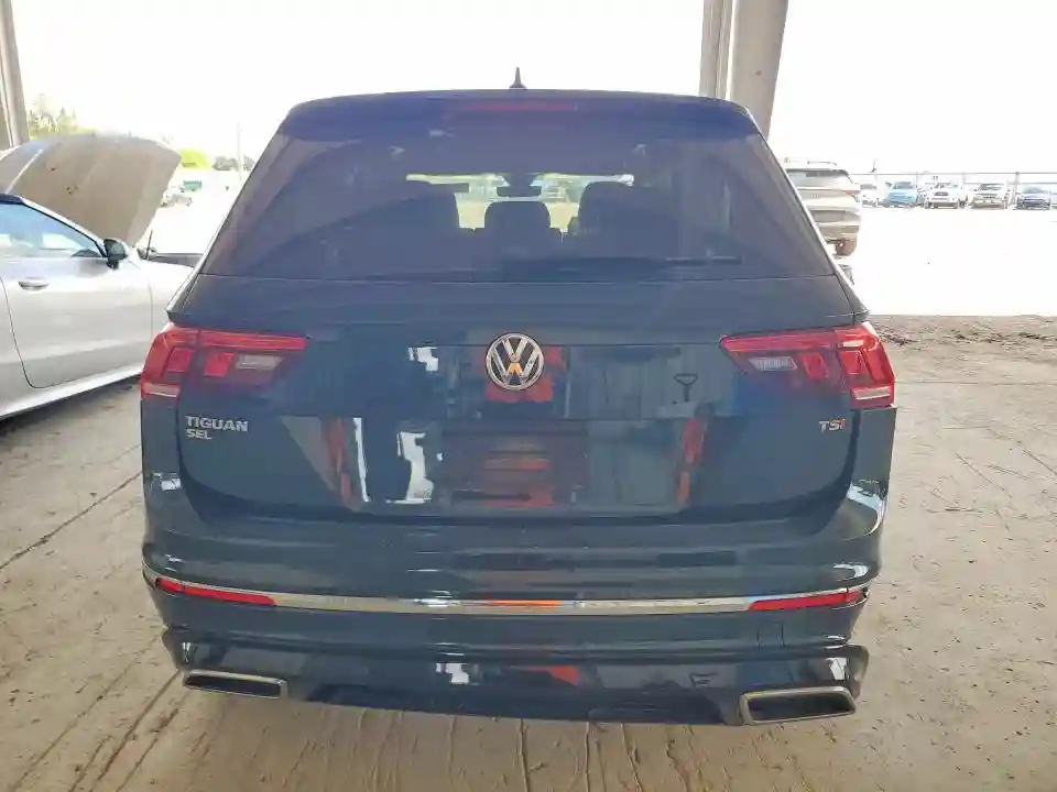3VV5B7AX9JM186139 2018 VOLKSWAGEN TIGUAN-5