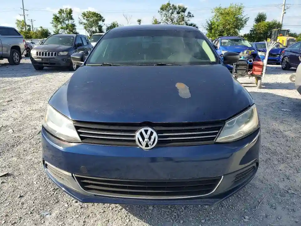 3VW3L7AJ4EM330259 2014 VOLKSWAGEN JETTA-4