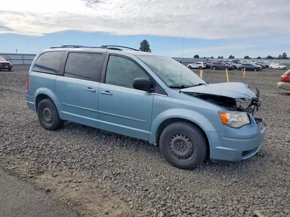 2A4RR4DEXAR153660 2010 CHRYSLER MINIVAN-3