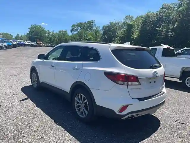 KM8SMDHF9JU267995 2018 HYUNDAI SANTA FE-2