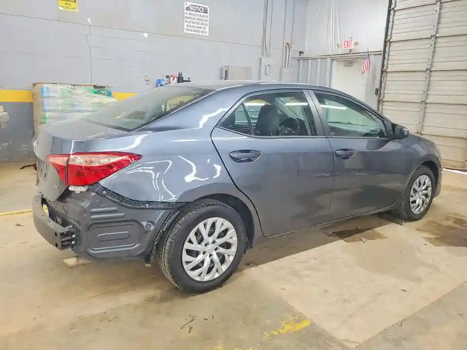 2T1BURHE2JC071578 2018 TOYOTA COROLLA-2