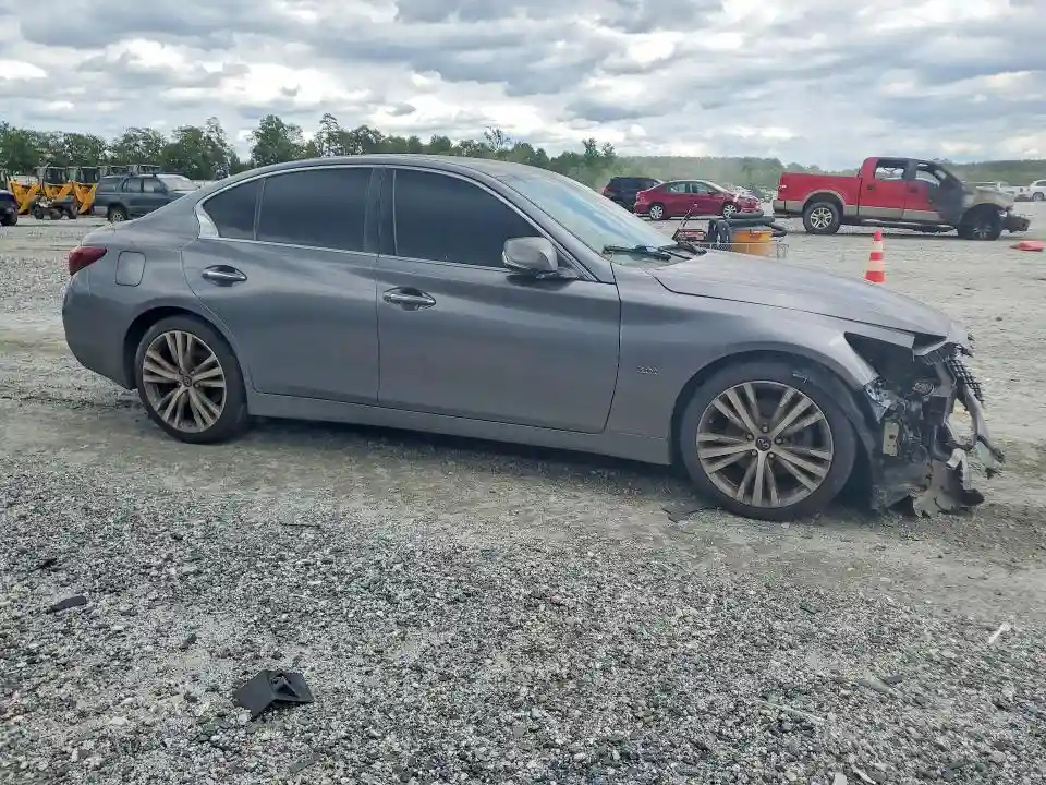 JN1EV7AR0JM441184 2018 INFINITI Q50-3