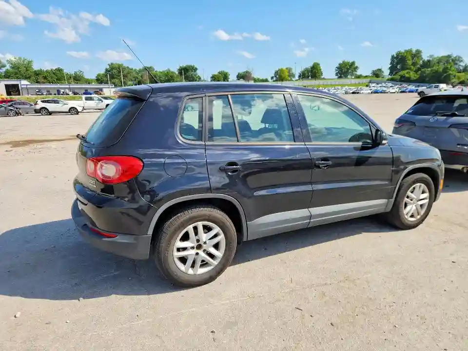 WVGBV7AXXBW534469 2011 VOLKSWAGEN TIGUAN-2