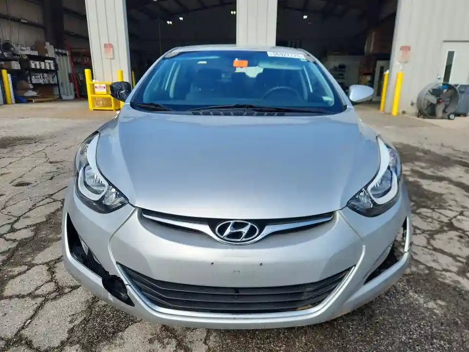 5NPDH4AE2FH571397 2015 HYUNDAI ELANTRA-4
