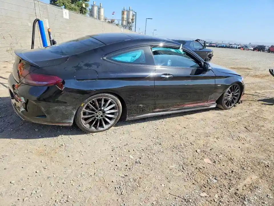 WDDWJ4JB8JF659673 2018 MERCEDES-BENZ C-CLASS-2