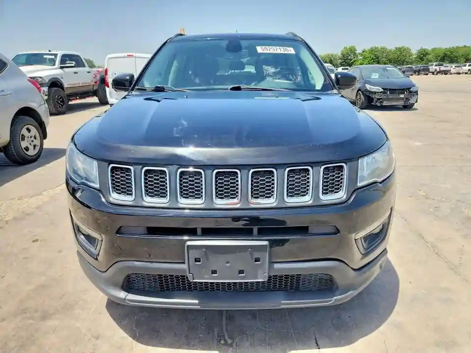 3C4NJCBB7LT144395 2020 JEEP COMPASS-4