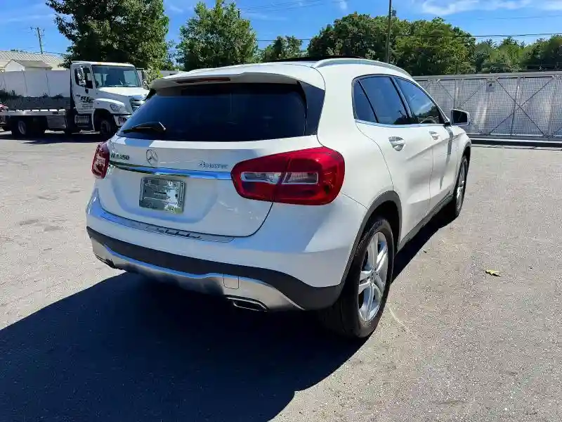 WDCTG4GB7JU000217 2018 MERCEDES-BENZ GLA-CLASS-2