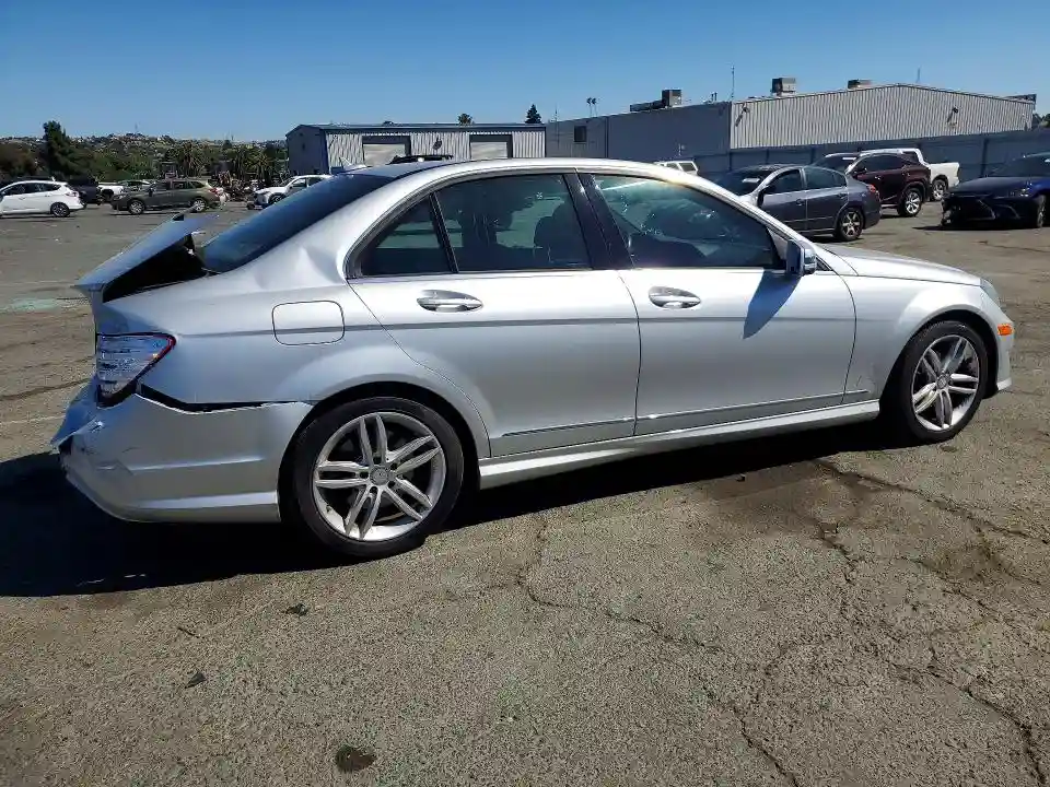 WDDGF4HB0EA955169 2014 MERCEDES-BENZ C-CLASS-2